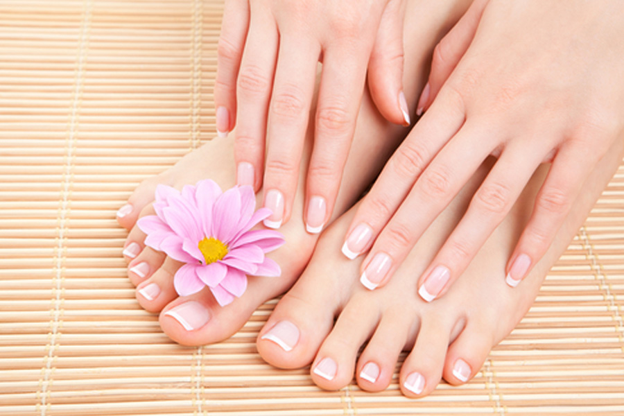 Manichiură-pedichiură